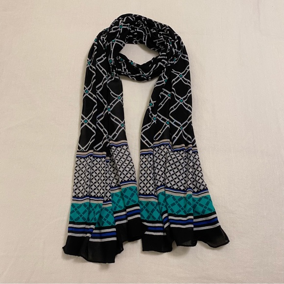 Geometric Patterned Oblong Scarf - WHBM - Picture 1 of 2